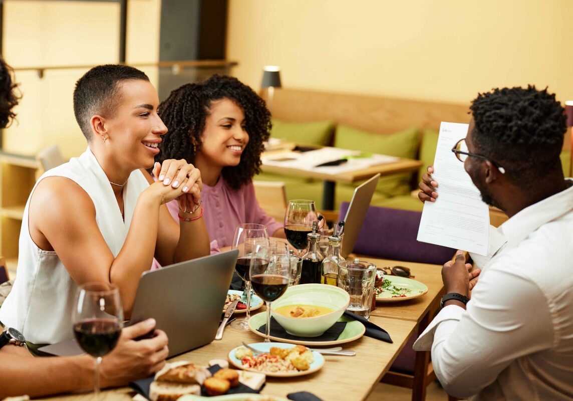 AdobeStock_516719512 1 Dinner Meeting